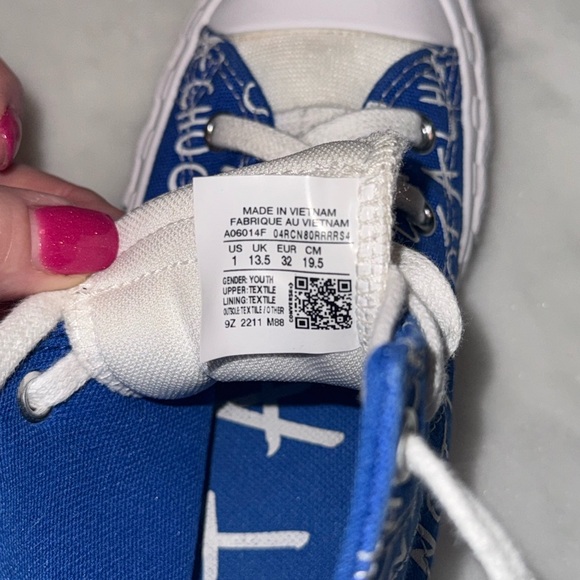 Converse UNT1TL3D “Not a Chuck” Youth Size 1 Hightop Sneaker - Picture 8 of 10